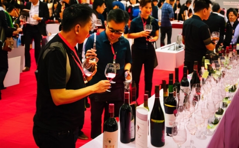 重慶進口紅酒保稅港區(qū)酒類批發(fā)中心景觀的升級